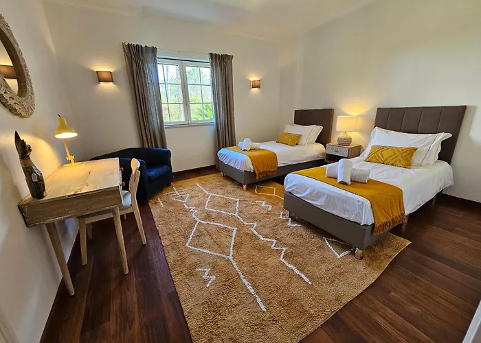 Charming Jarros Private Pool & Golf Aroeira (Setubal)